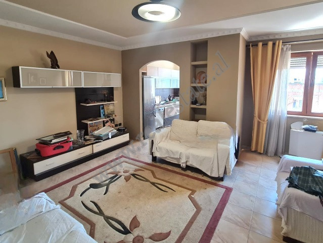 Two bedroom apartment for sale in Bajram Curri Boulevard in Tirana.&nbsp;
Situated on the 5th floor
